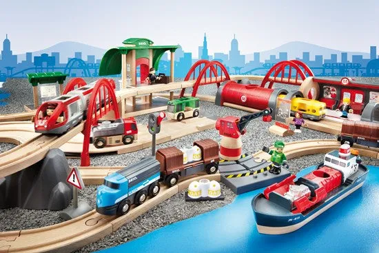 BRIO 33052 Deluxe Railway Set