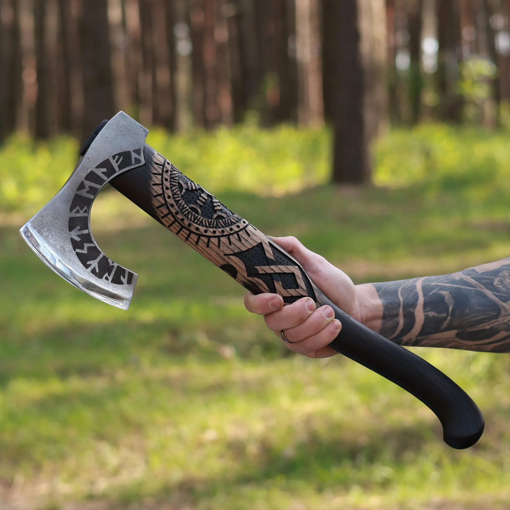 Handforged Nordic Axe 'Resolve'