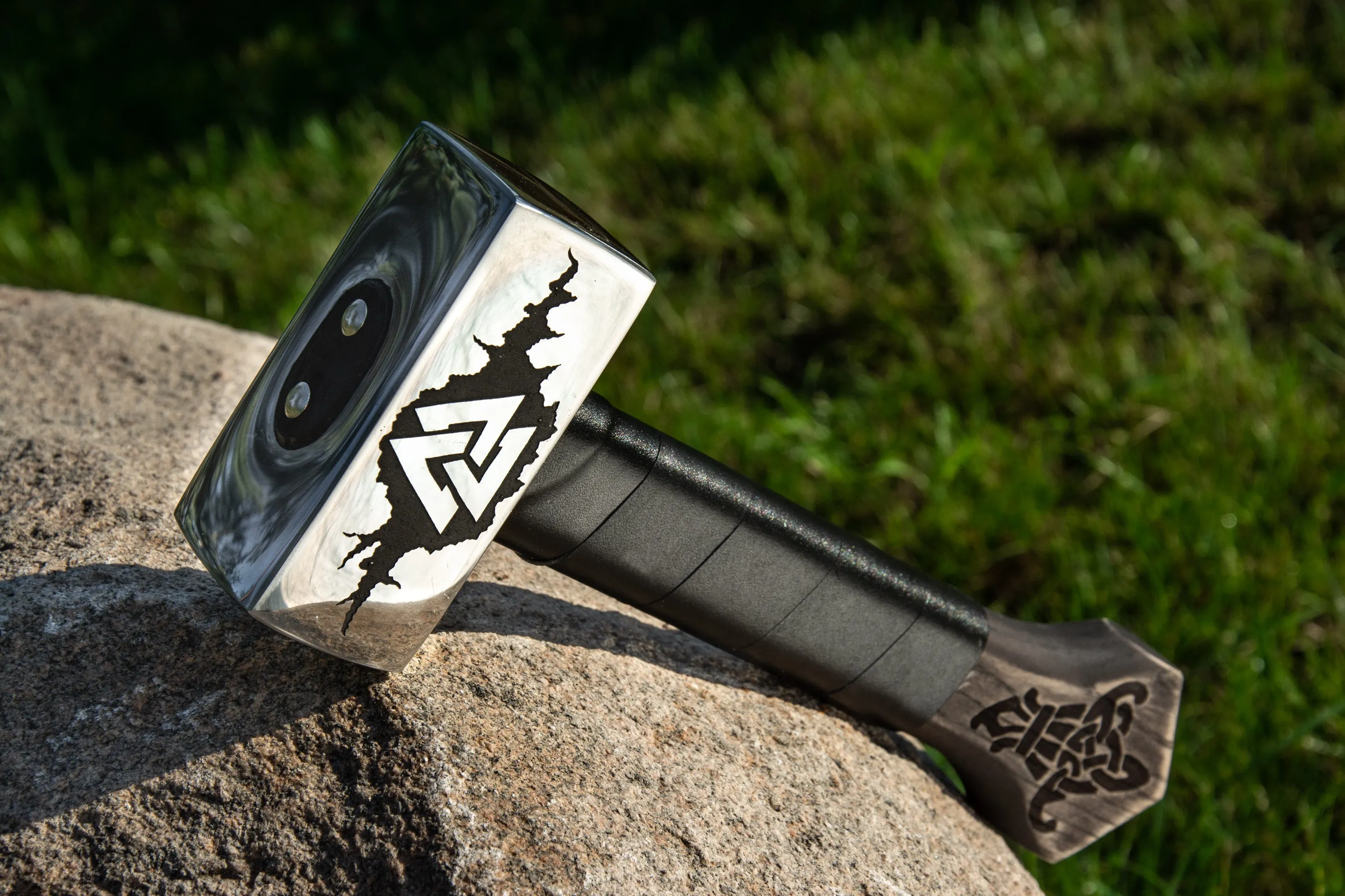 Handforged Nordic Hammer 'Valknut'