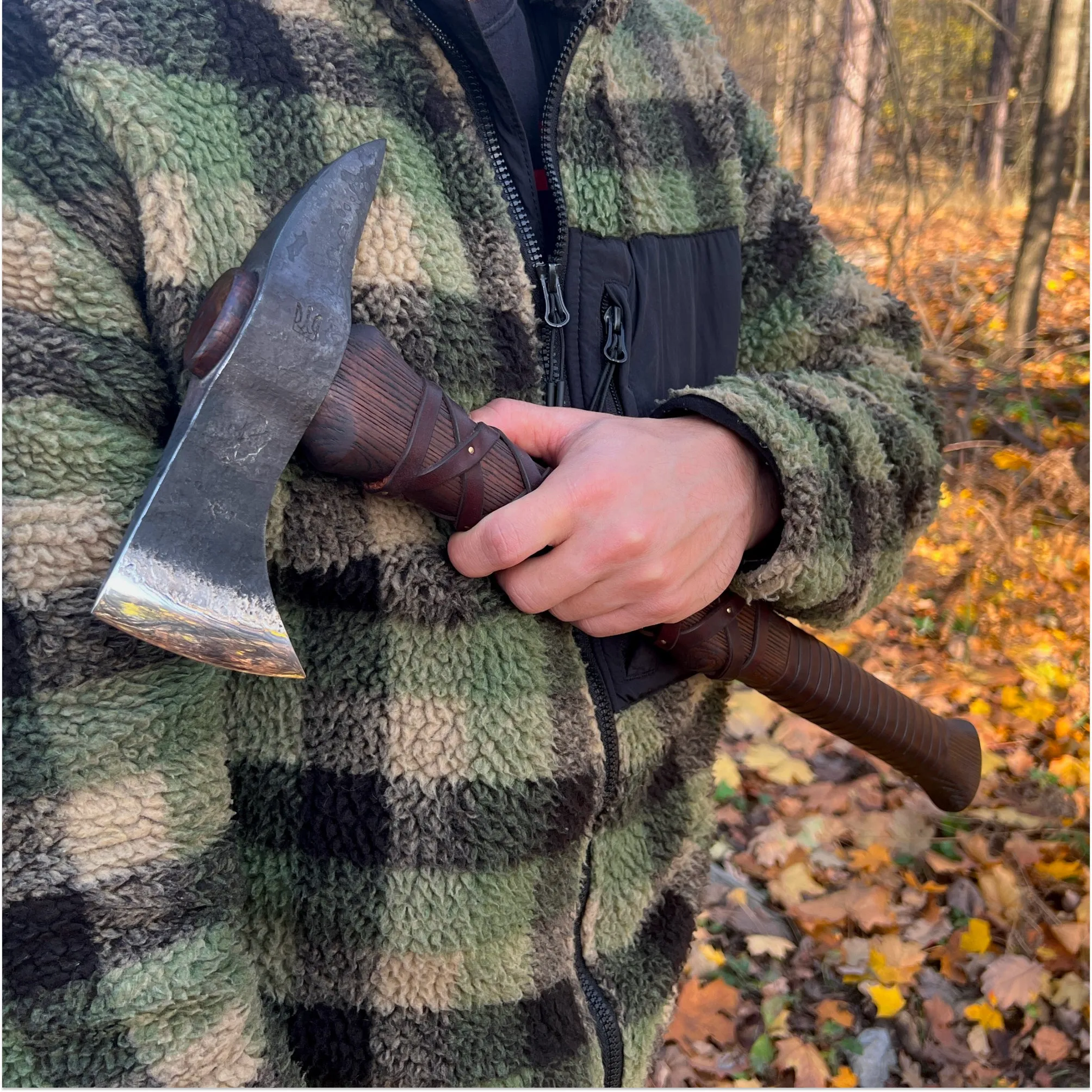 Handforged Throwing Axe 'Icebreaker'