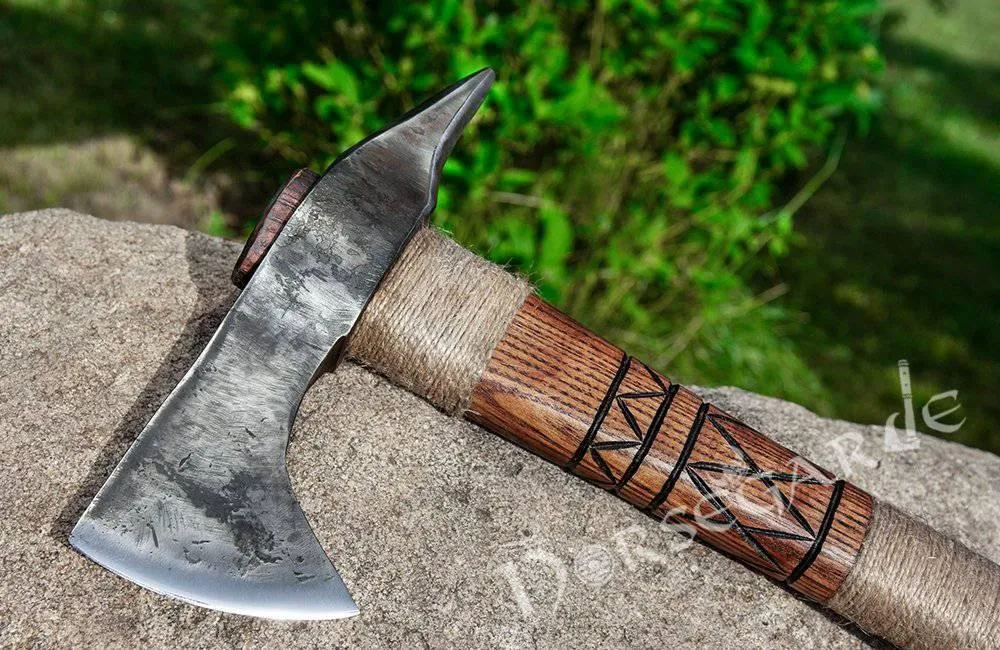 Handforged Throwing Axe 'Islander'