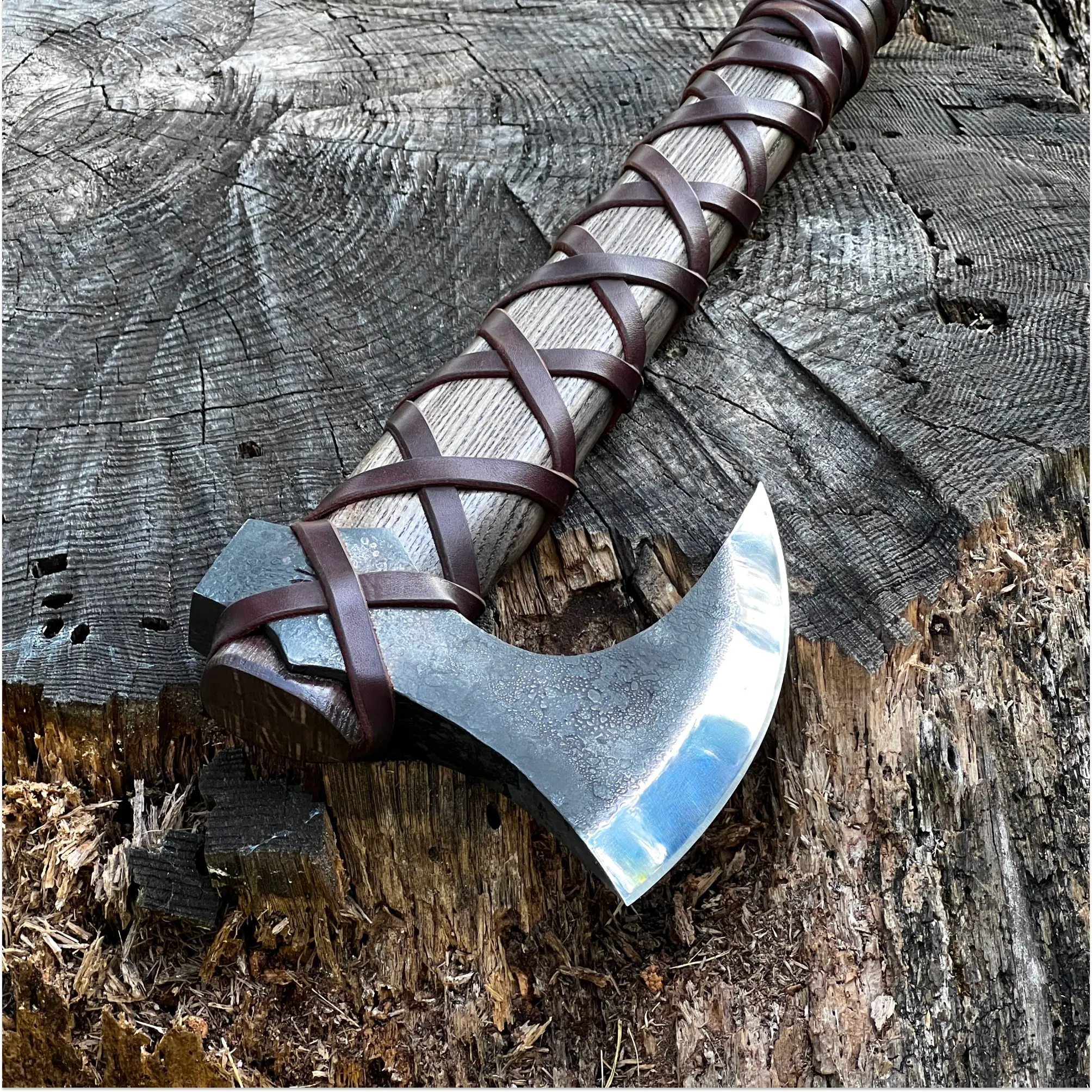 Handforged Viking Axe 'Grom'