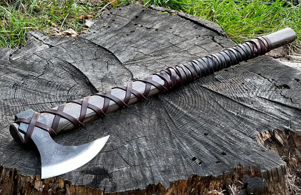 Handforged Viking Axe 'Grom'